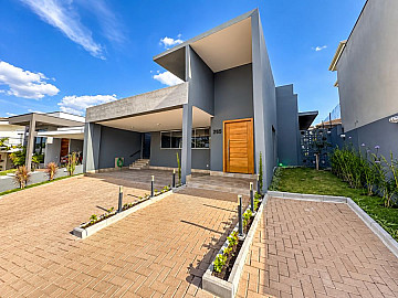 Casa em Condom�nio � Venda